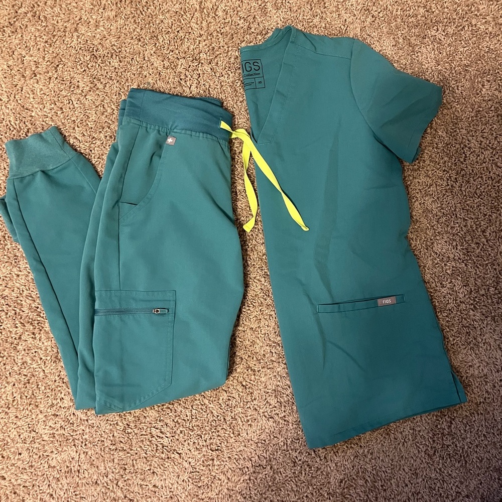 Women’s Figs Scrub Set